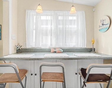 1022 South Green Street - Photo Thumbnail 22