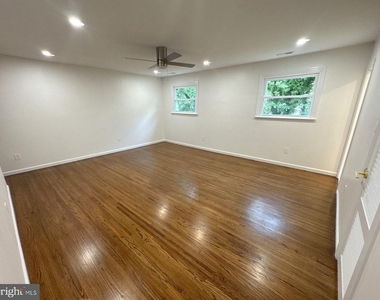 355 Cherry Hill Boulevard - Photo Thumbnail 14
