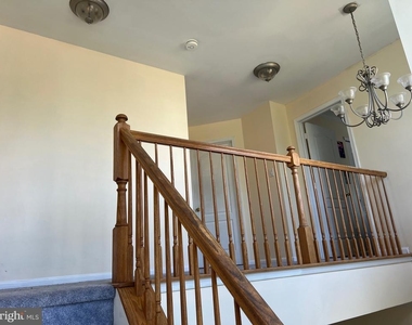 95 Roosevelt Boulevard - Photo Thumbnail 10