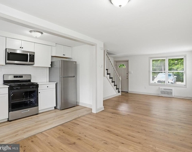 101 E Camden Avenue - Photo Thumbnail 4