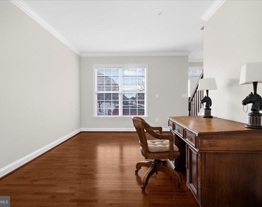 408 Stayton Street - Photo Thumbnail 6
