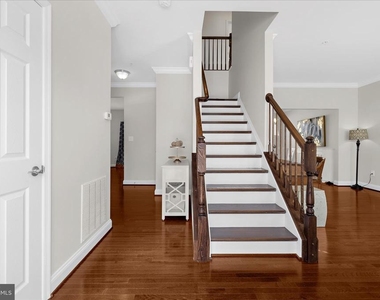 408 Stayton Street - Photo Thumbnail 2