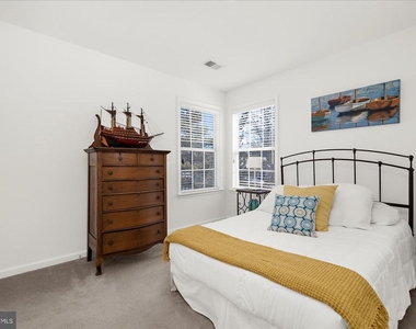 408 Stayton Street - Photo Thumbnail 33