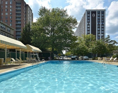 11801 Rockville Pike - Photo Thumbnail 18