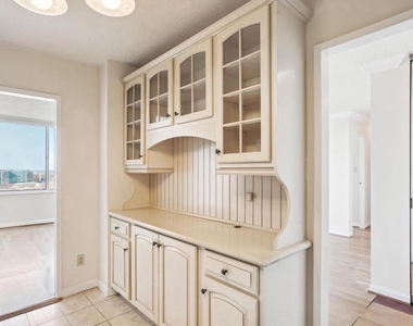 11801 Rockville Pike - Photo Thumbnail 5