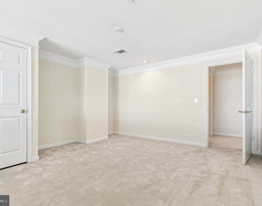 5801 Nicholson Lane - Photo Thumbnail 33
