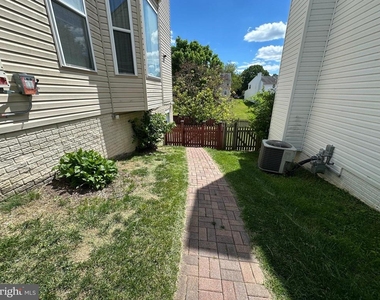 1623 Angelwing Dr - Photo Thumbnail 2