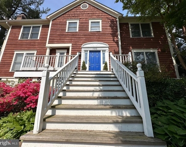 7315 University Avenue - Photo Thumbnail 2
