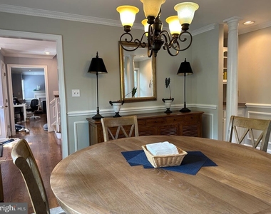 7315 University Avenue - Photo Thumbnail 6