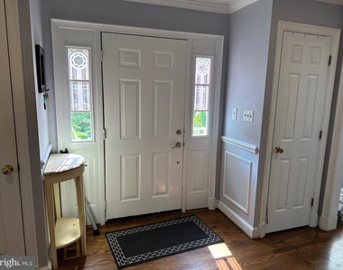 7315 University Avenue - Photo Thumbnail 3
