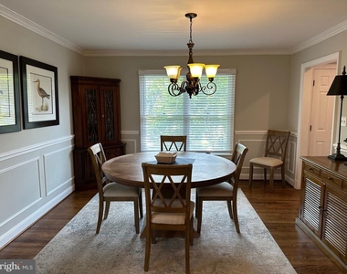 7315 University Avenue - Photo Thumbnail 4