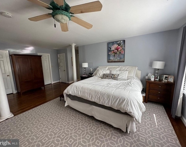 7315 University Avenue - Photo Thumbnail 22