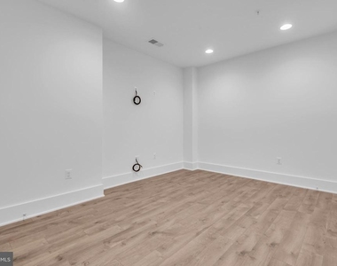 11366 Emerald Park Road - Photo Thumbnail 47