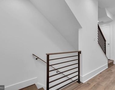 11366 Emerald Park Road - Photo Thumbnail 31