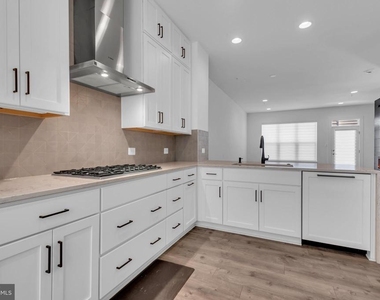 11366 Emerald Park Road - Photo Thumbnail 15