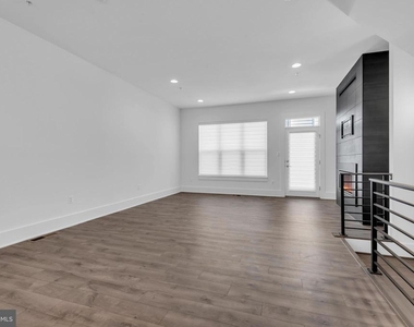11366 Emerald Park Road - Photo Thumbnail 22
