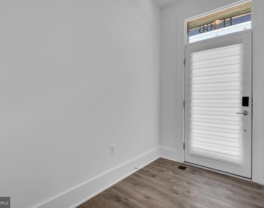 11366 Emerald Park Road - Photo Thumbnail 24
