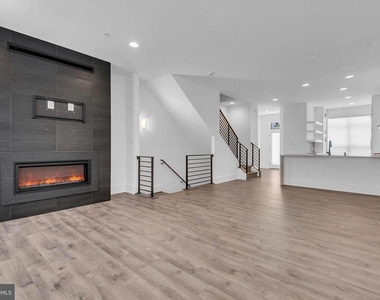 11366 Emerald Park Road - Photo Thumbnail 19