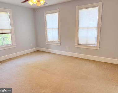 128 N Queen Street - Photo Thumbnail 5
