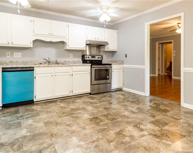 508 Stoneway Court - Photo Thumbnail 17