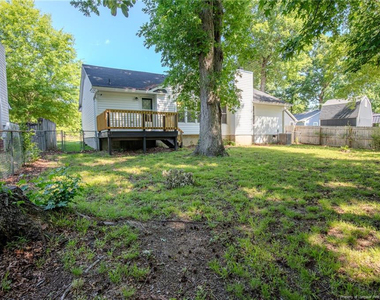 508 Stoneway Court - Photo Thumbnail 2