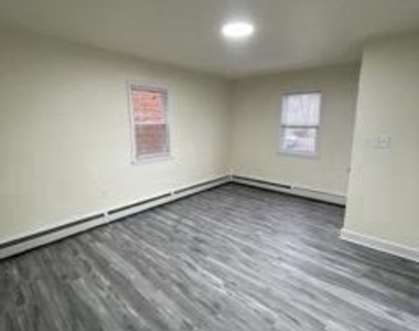 480 W South Street - Photo Thumbnail 7