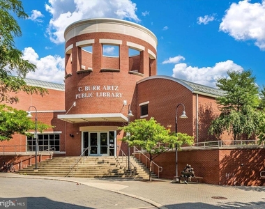 552 Union Street - Photo Thumbnail 50