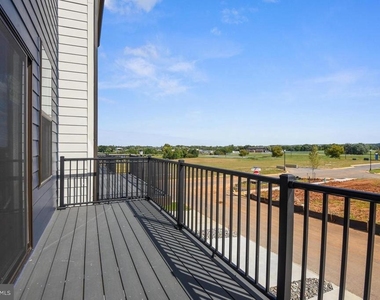 552 Union Street - Photo Thumbnail 20