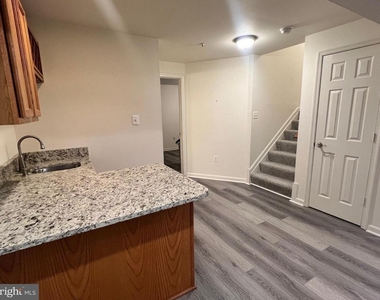10528 Catalina Place - Photo Thumbnail 13