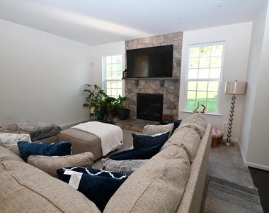 2978 Knight Court - Photo Thumbnail 11