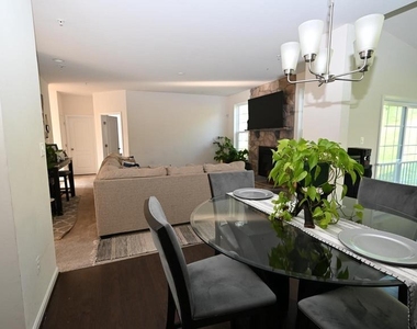 2978 Knight Court - Photo Thumbnail 6