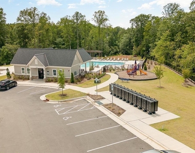 104 Jade Creek Drive - Photo Thumbnail 38