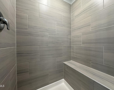 104 Jade Creek Drive - Photo Thumbnail 24