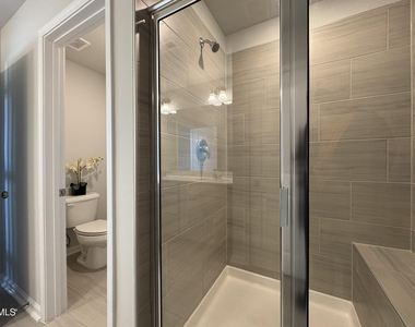 104 Jade Creek Drive - Photo Thumbnail 23