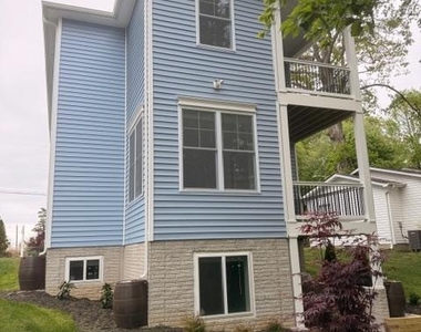 8836 Greenwood Avenue - Photo Thumbnail 28