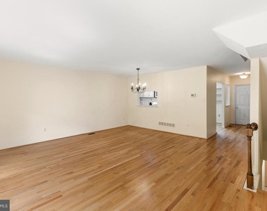 23 Roger Valley Court - Photo Thumbnail 7