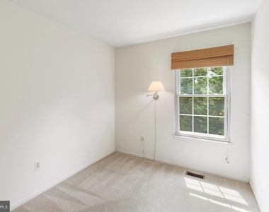 23 Roger Valley Court - Photo Thumbnail 15