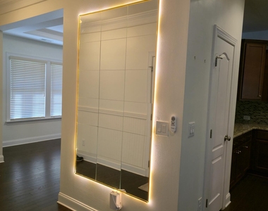 1011 Poplar Street - Photo Thumbnail 15