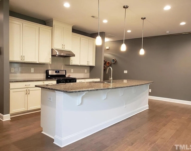 419 Alamosa Place - Photo Thumbnail 2