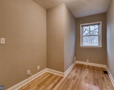 1020 W Lombard Street - Photo Thumbnail 10