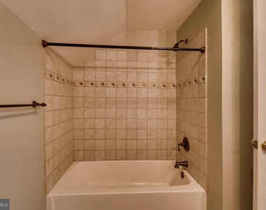1020 W Lombard Street - Photo Thumbnail 19