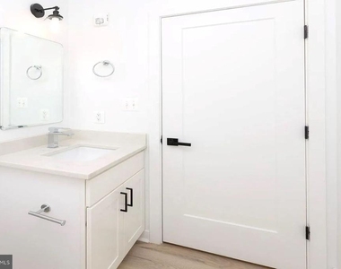 1702 Light Street - Photo Thumbnail 6