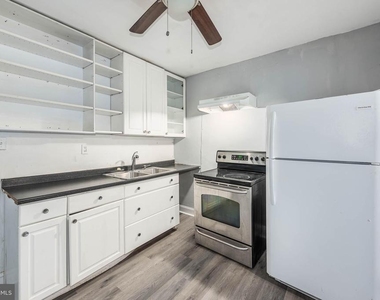 1124 Washington Boulevard - Photo Thumbnail 5