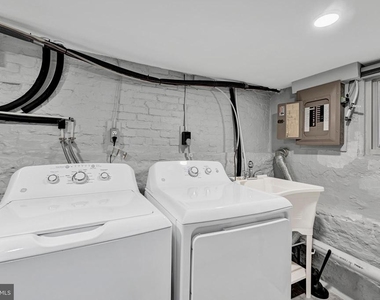 127 N Glover Street - Photo Thumbnail 14