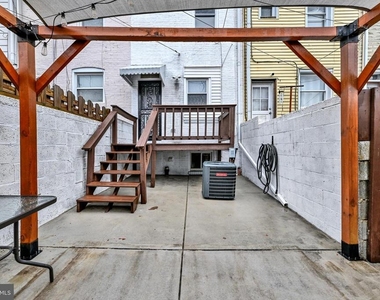 127 N Glover Street - Photo Thumbnail 16