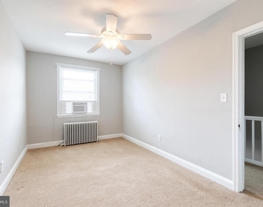 1011 W 42nd Street - Photo Thumbnail 8