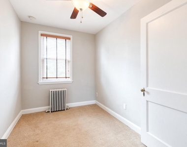 1011 W 42nd Street - Photo Thumbnail 11