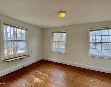 1927 Ward Street - Photo Thumbnail 16