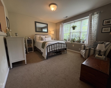304 Sweet Bay Place - Photo Thumbnail 5