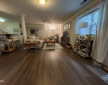 304 Sweet Bay Place - Photo Thumbnail 1